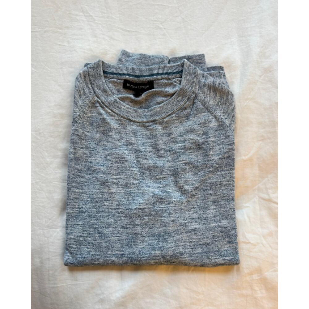 Banana Republic - Light Blue Men's Crew Neck Sweater - Size M